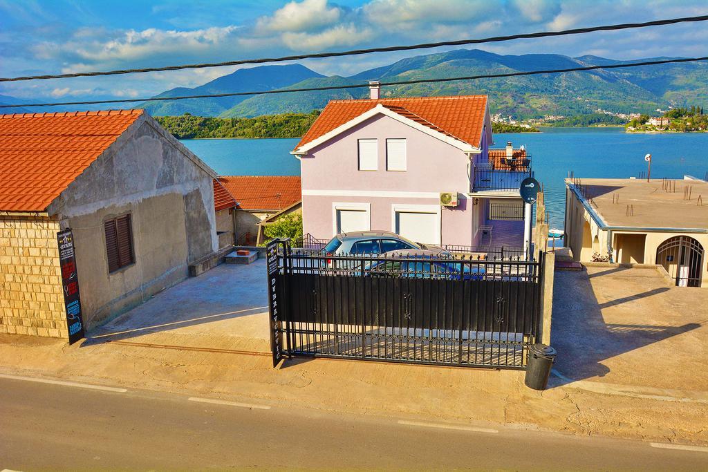Apartments Bella Di Boka Tivat Buitenkant foto