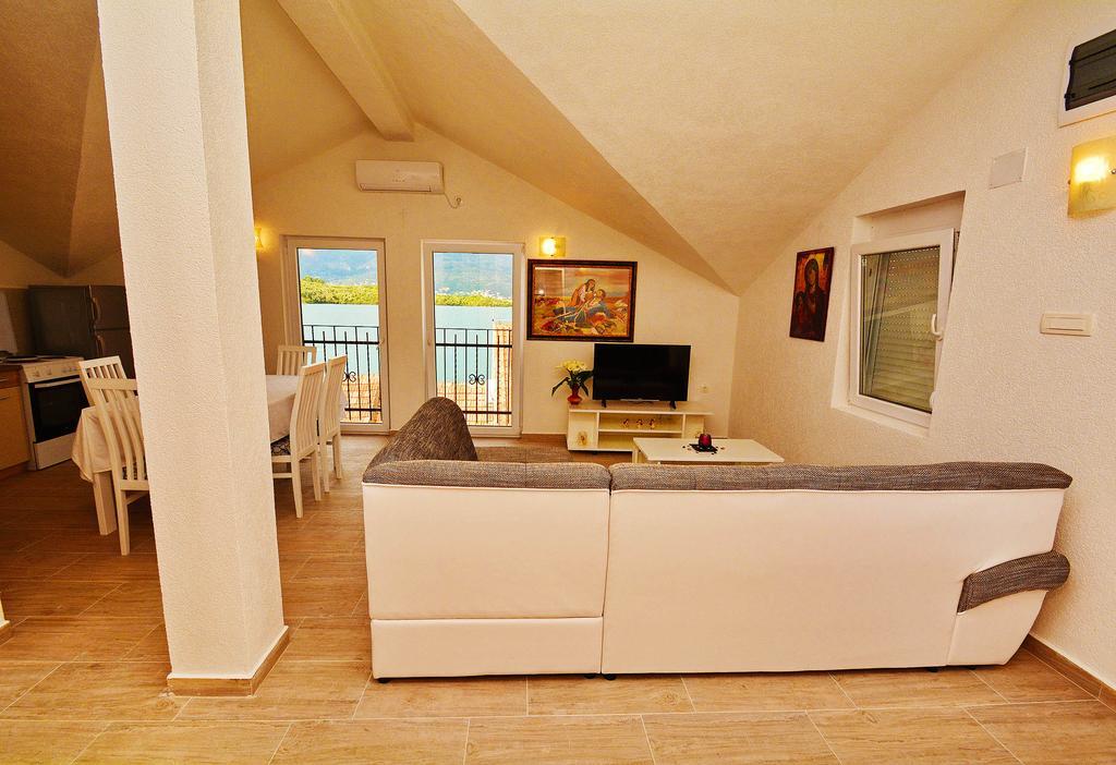 Apartments Bella Di Boka Tivat Buitenkant foto