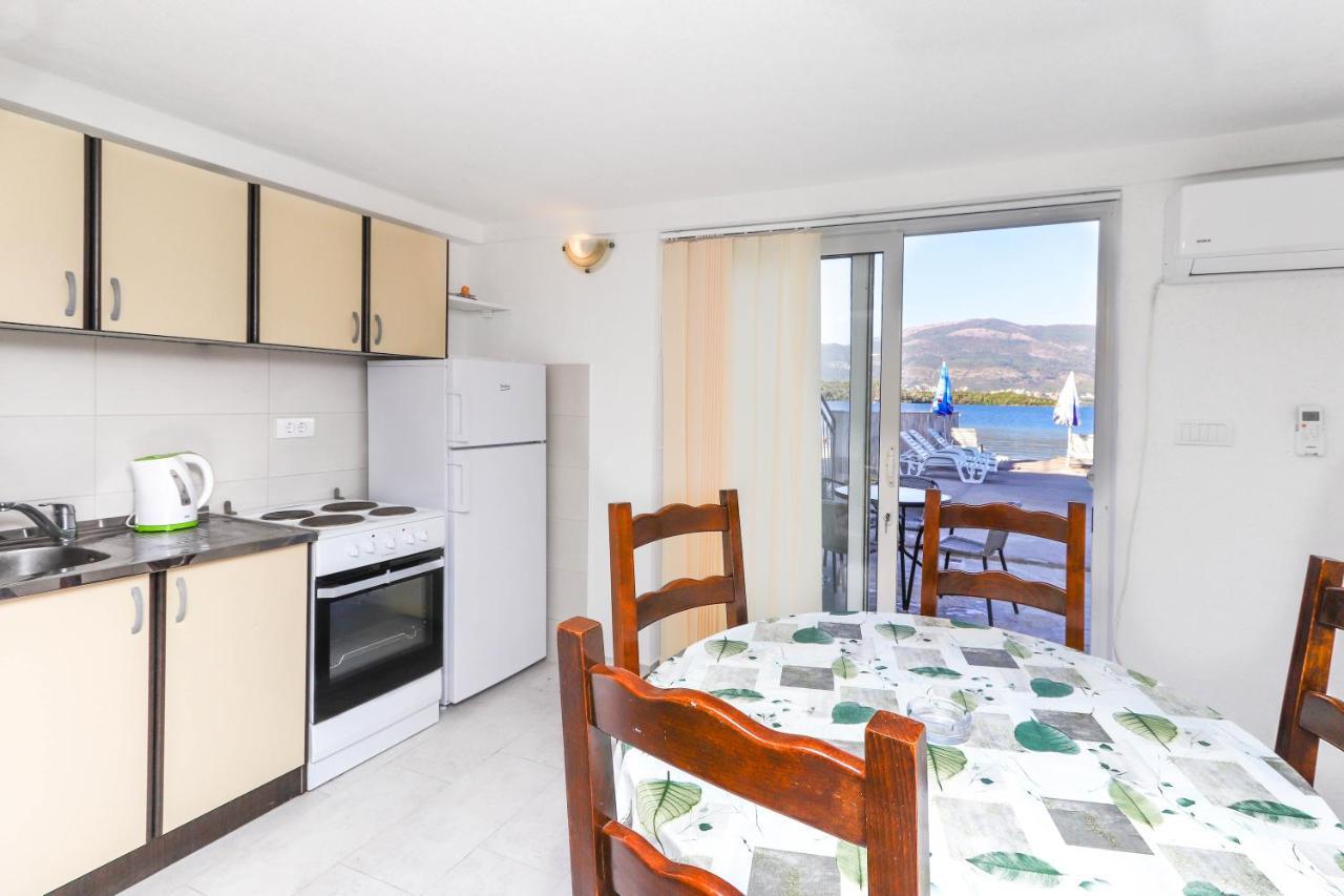 Apartments Bella Di Boka Tivat Buitenkant foto