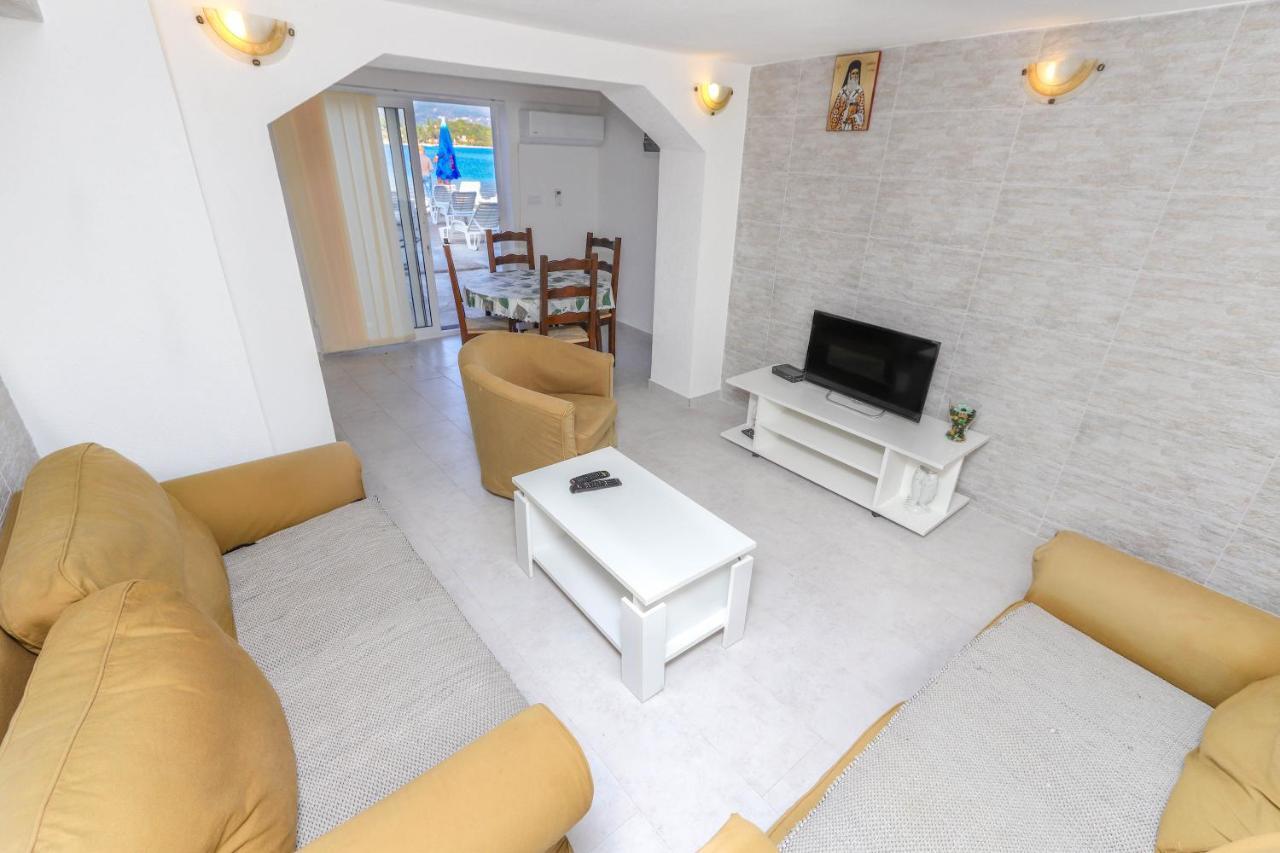 Apartments Bella Di Boka Tivat Buitenkant foto