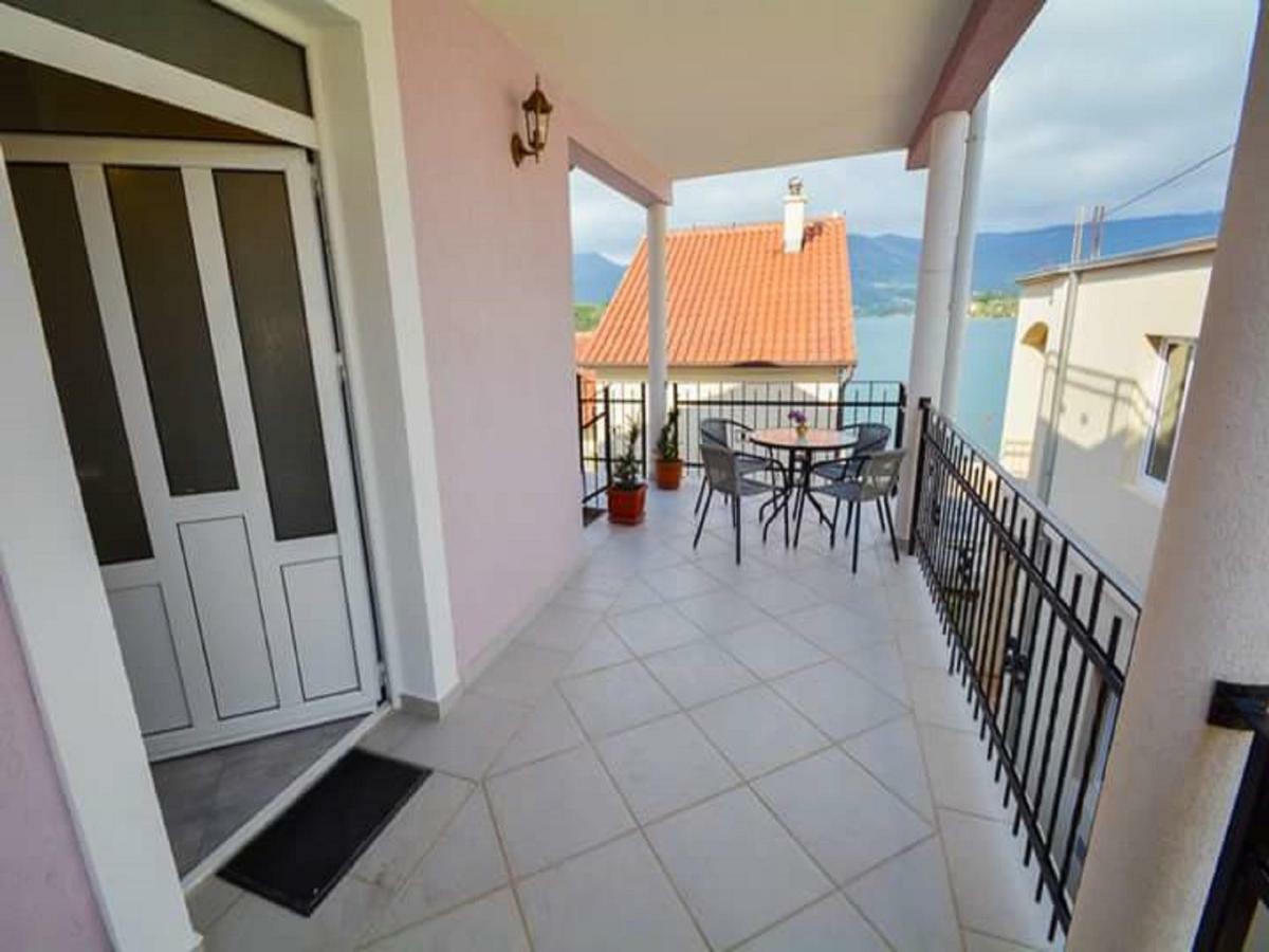 Apartments Bella Di Boka Tivat Buitenkant foto