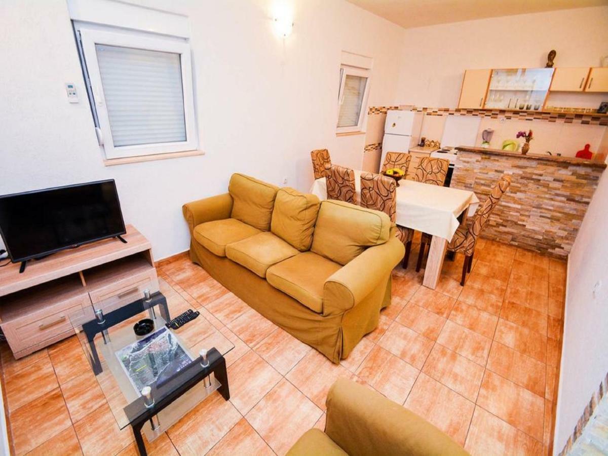 Apartments Bella Di Boka Tivat Buitenkant foto